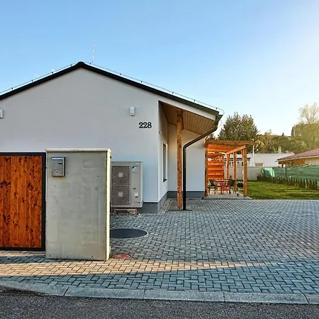 Kamilli * Bešeňová