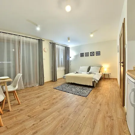 Apartment Kamilli Besenova
