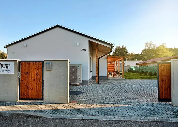 Kamilli * Bešeňová